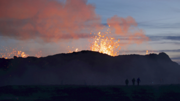 地質活動加劇 冰島火山隨時可能噴發