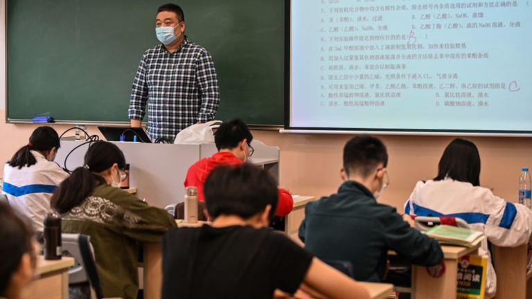 中國技工短缺 家長不為所動為孩子備B計劃