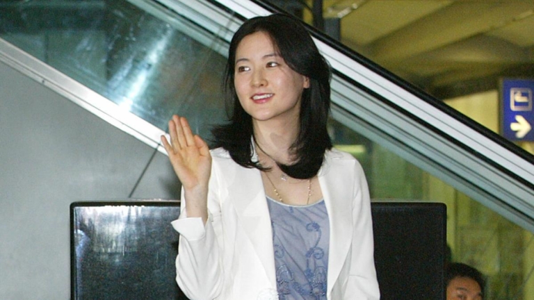 李英愛演年輕指揮家 選劇本考慮對孩子的影響