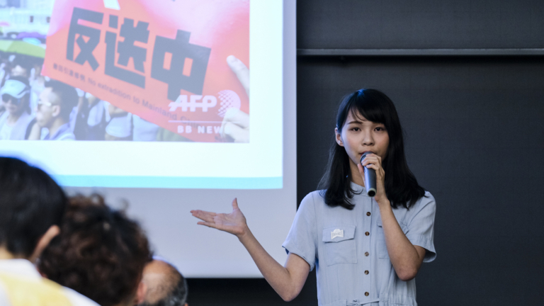 【新聞週刊】周庭揭迫害 棄保不返港 港人：別信中共
