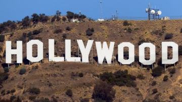 慶洛杉磯經典地標100歲 好萊塢標誌再次點亮