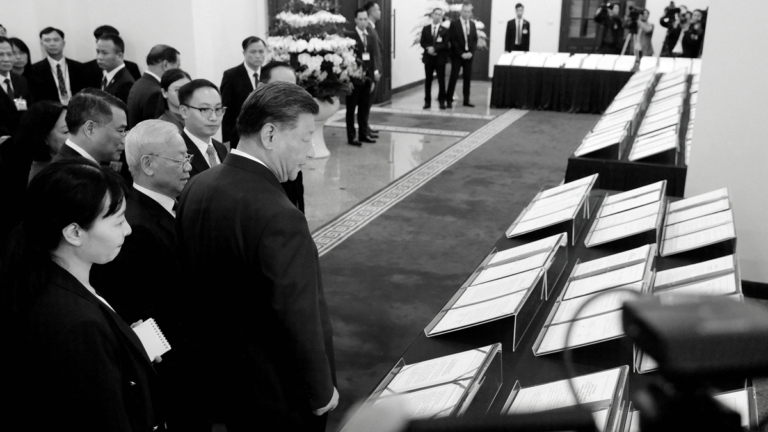 中南海重磅會議現異常 黨魁帶人半道離開