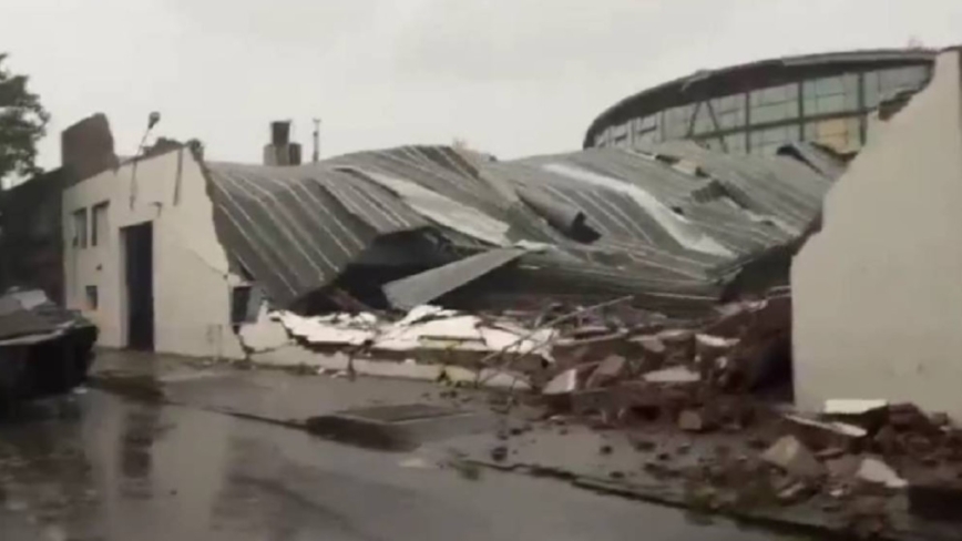 強風暴襲阿根廷港灣 比賽中體育場館突塌陷釀13死