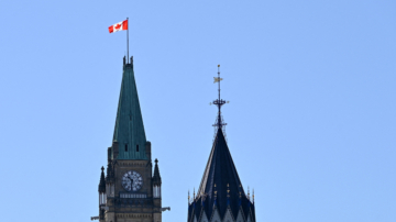 加拿大议员呼吁 限制养老基金投资中国公司