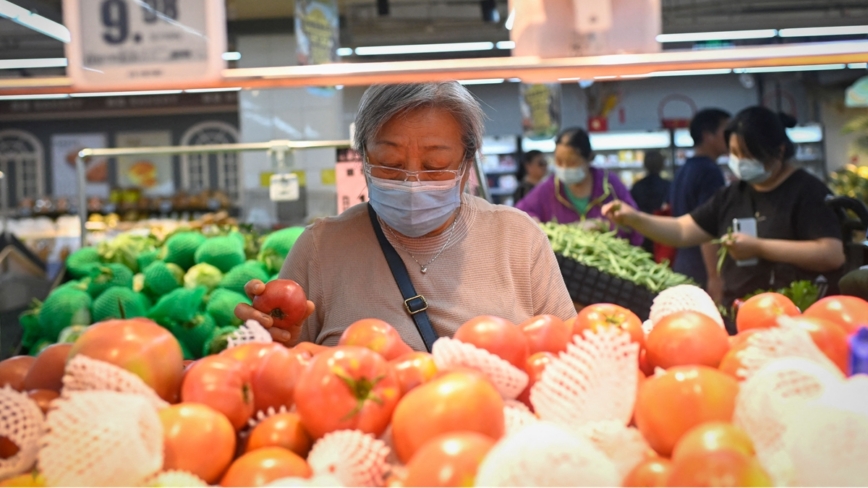 湖北最大超市 财务人员卷走2.19亿外逃