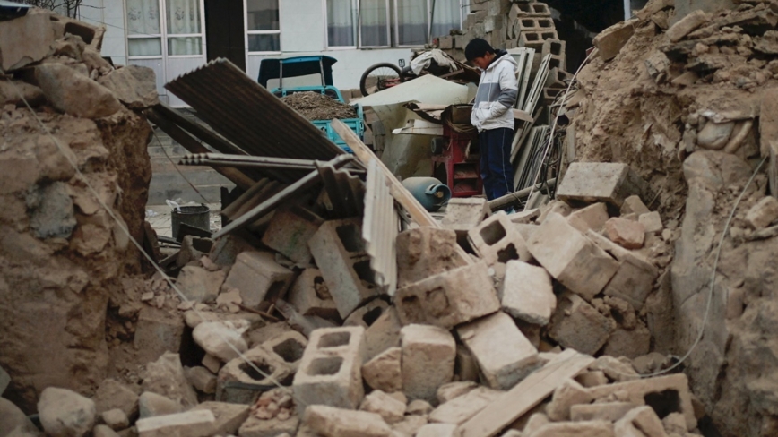 甘肃地震 当局公开用财政账户募款惹议