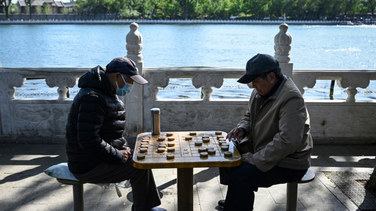 【中國一分鐘】北京兩人養一老人 中國奔向超老齡化