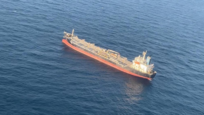 印度外海油轮遭无人机攻击 美认定出自伊朗