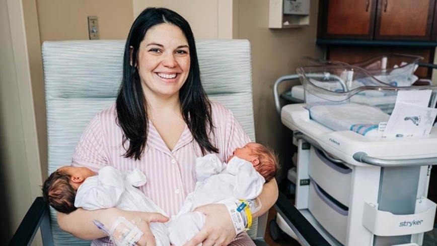 美国女子双子宫2天生2次 罕见产下双胞胎女婴