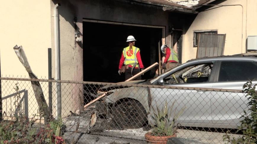洛杉磯亞凱迪亞臨近社區深夜大火 三人死亡