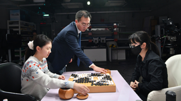 三國天才少女圍棋爭霸賽：金恩持與吳依銘爭冠