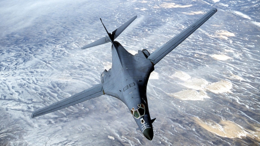 美B-1轟炸機墜毀南達科他州 機上4人彈射逃生