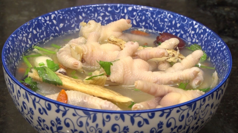 【玉玟廚房】雞爪藥膳湯