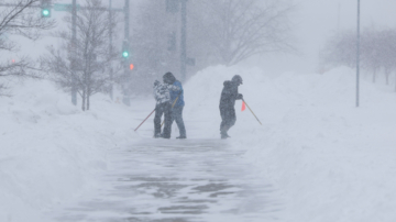 風暴週末襲美 低溫降雪 上千航班取消