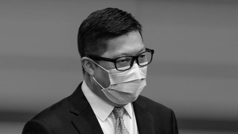 鄧炳強任「反駁隊」隊長 「港版網軍」運作引質疑
