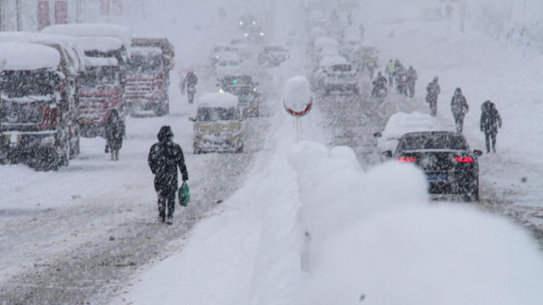 暴雪大暴雪特大暴雪 中國西南和東北部迎來極端天氣