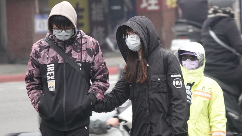 冷气团报到！小年夜全台有雨 至初一下探10度