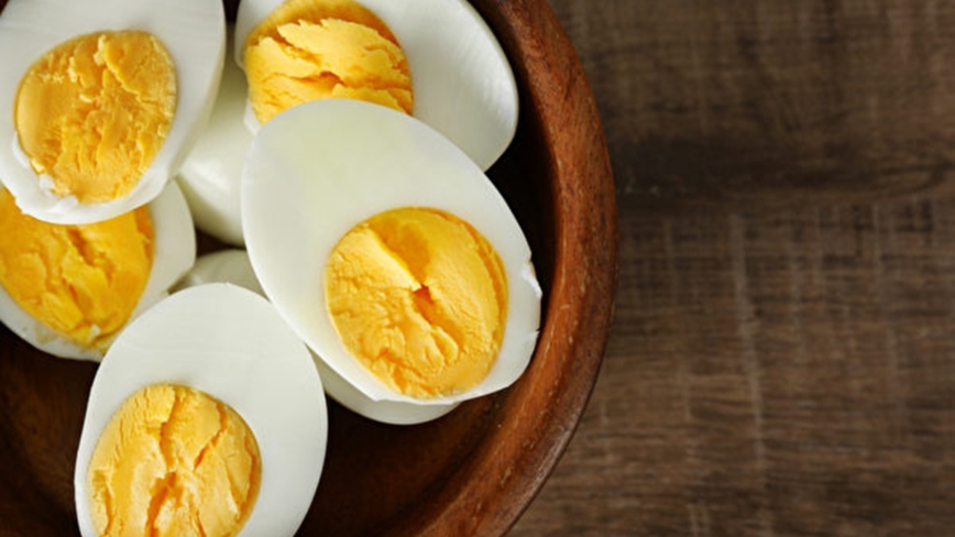 【健康1+1】不敢吃鸡蛋？资深中医师：吃对反降胆固醇