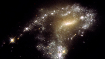 NASA新圖：星系碰撞形成「一串珍珠」