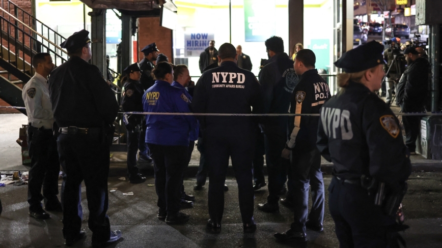 纽约地铁站惊传枪击案 一死五伤 枪手在逃