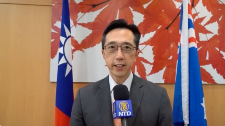 駐澳大利亞台北經濟文化辦事處代表徐佑典向新唐人觀眾及大紀元讀者拜年