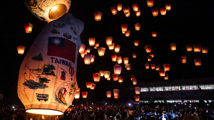 2024天灯节照亮夜空！祈福台湾、世界共好