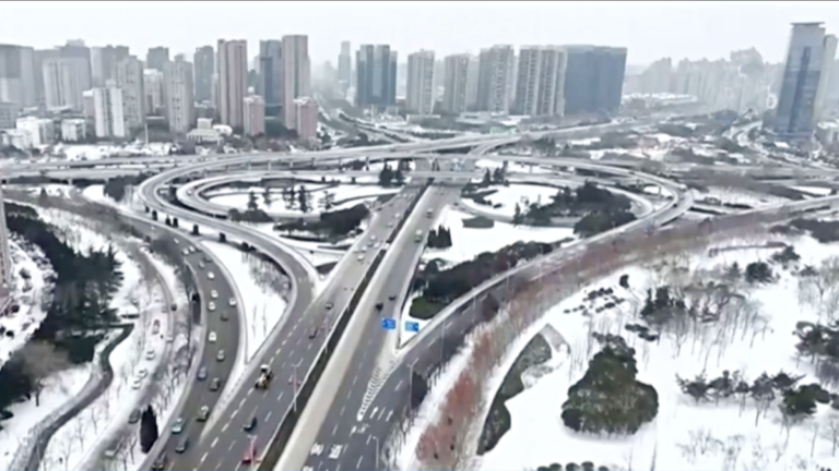 2月21日兩岸掃描 20省暴雪凍雨 嚴重程度超預期 北京等急封高速