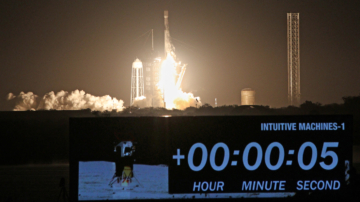 【短讯】史上第一次！美国民间企业太空飞行器成功登月