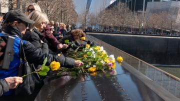 美国本土首宗恐袭31周年 纽约举办感人仪式