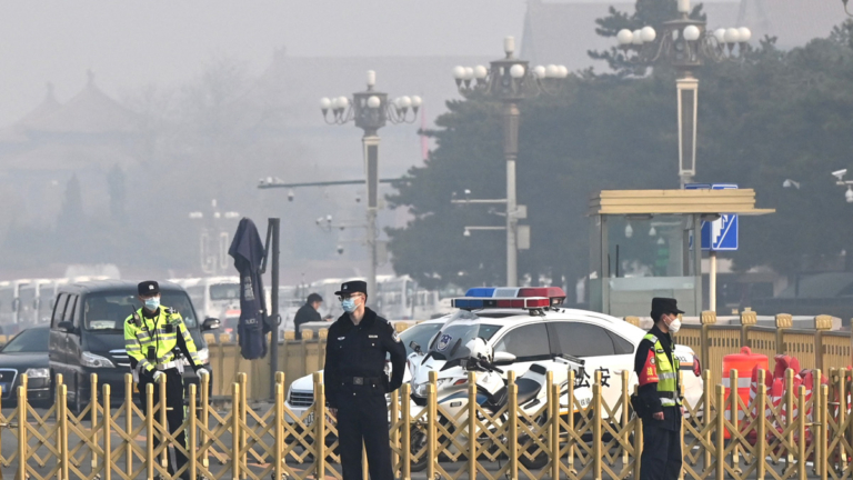 中共兩會臨近 各地進京訪民遭截訪