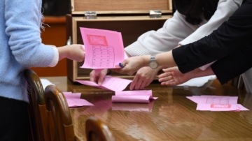 國民黨立委集體亮票 台立院召委選舉藍綠各獲8席
