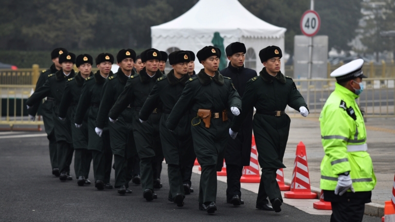 中共內外交困 軍費增加 李強兩會報告洩密