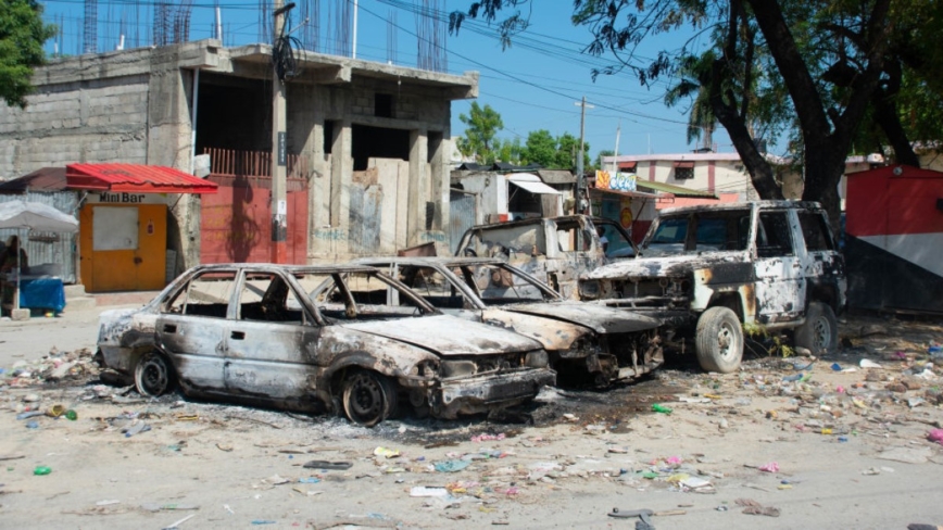 黑帮武装包围海地首都 美德等国撤离使馆人员