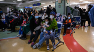 中國疫情持續升溫 官方承認北京新冠正流行