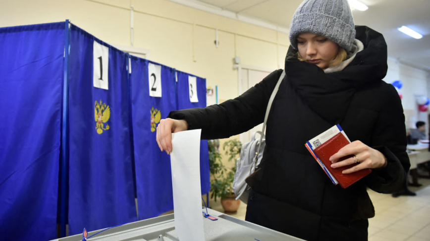 俄罗斯大选开始投票 邀中共代表团观选惹疑