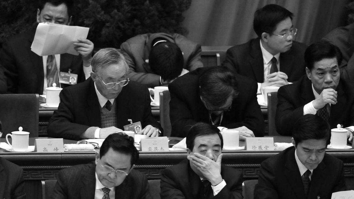 【禁闻】各级官场躺平 党媒刊旧文刺激