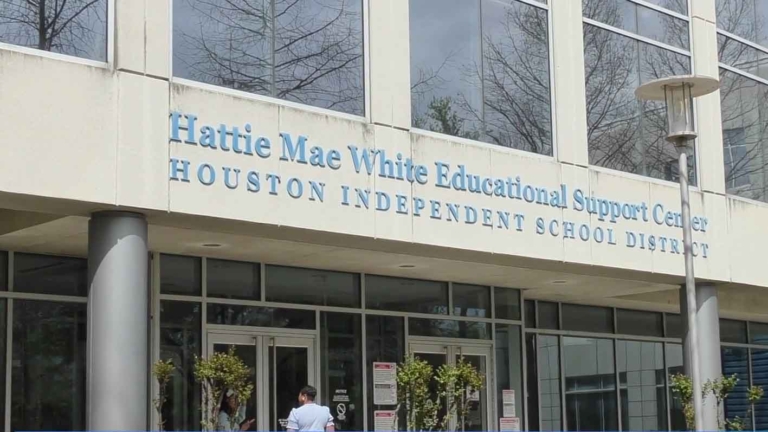 HISD籌劃新財年預算 非教職人員面臨裁員