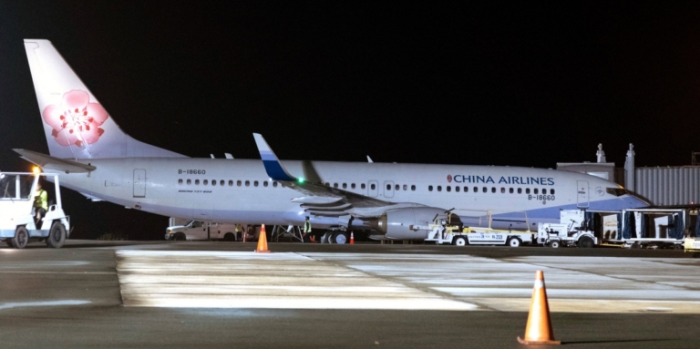 中國賊飛機上偷竊 2人在台灣機場被捕
