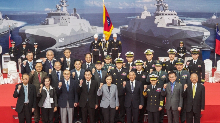 台灣海軍新艦提前交艦 「航母殺手」助捍衛台海