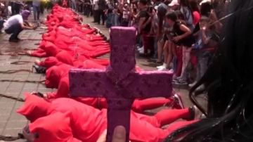 复活节来临 萨尔瓦多街头上演善恶之战