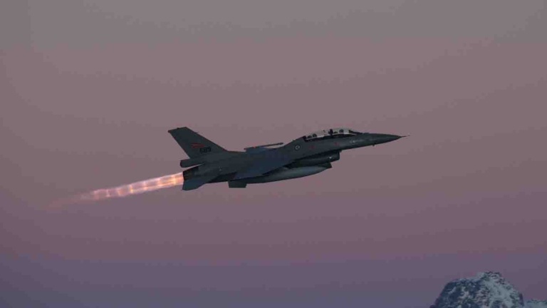 烏軍轟炸俄羅斯機場 半年內摧毀克里米亞大橋