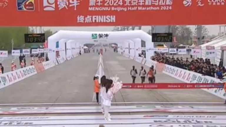 北京半馬賽爆醜聞 非洲選手疑「護送」何杰奪冠