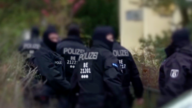 德警方突袭犯罪团伙 十人被捕 数百中国人涉案