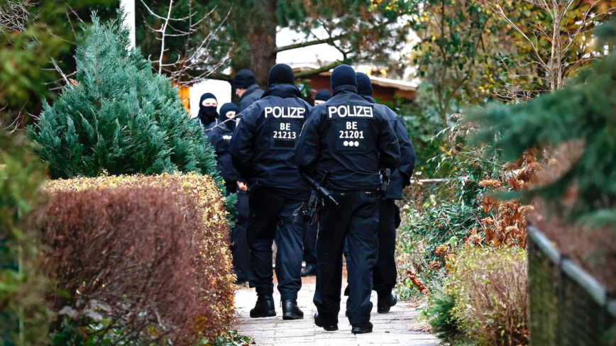 德警方突袭犯罪团伙 十人被捕 数百中国人涉案