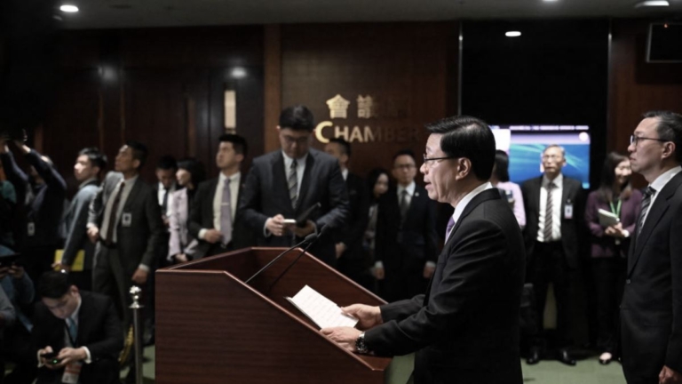 港立法會審議政府年度開支 被追問23條立法耗資