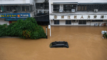【禁聞】廣東洪災 樓房被淹 汽車被沖走