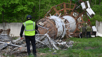 俄警告：打击美部署波兰核武 乌电视塔遭炸断