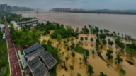 中國兩廣遭遇洪災冰雹 傷亡慘重 民眾：沒人管