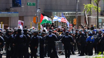 美国大学被反犹者占领 帐篷林立 哈佛广场关闭