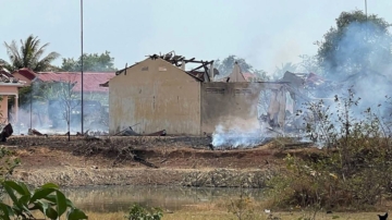 柬埔寨西部军事基地弹药库爆炸 酿20官兵丧命